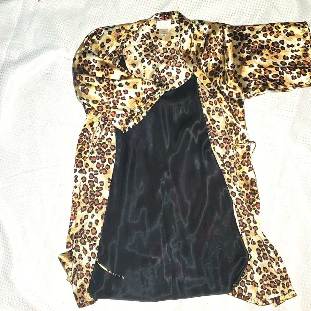 Set of LA Intimates Leopard Robe and Inner Most Embroidered Black Nightie Medium